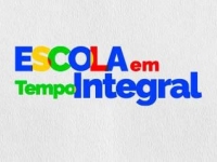 Escola em tempo integral